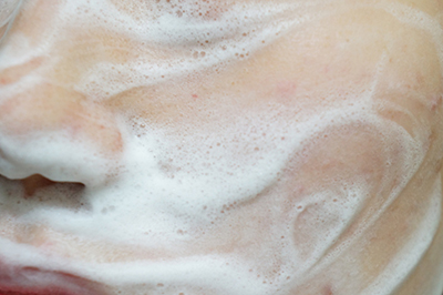 アルファピニ 28 コーラルクリア パウダーウォッシュの口コミと効果は？くすみや毛穴をケアする酵素洗顔とは！